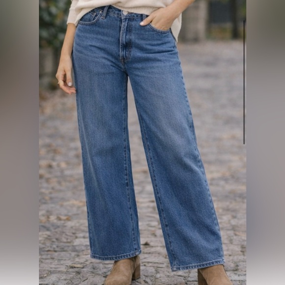 Levi's High-rise Wide Leg Jeans - Size 31 - Picture 11 of 11